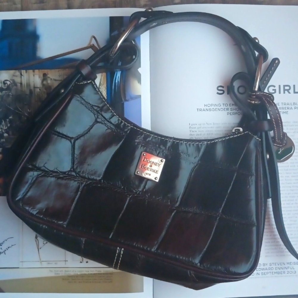 Dooney & Bourke leather shoulder bag